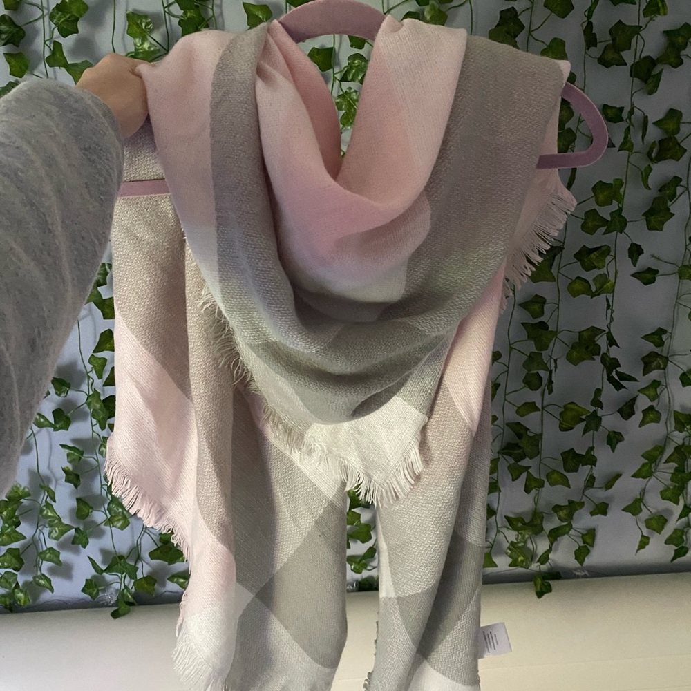 Fashion scarf